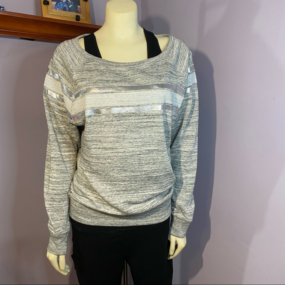 Gap Raglan Sleeve Sweatshirt